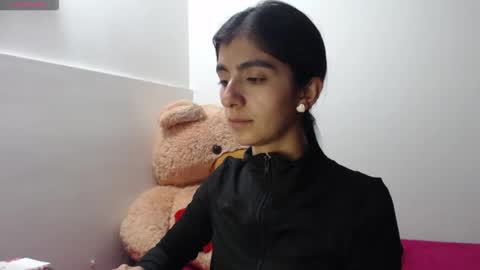 Snapshot of anahibrowns95 chatting on 26, 5, 2026 Anahi Browns online show from 26, 5, 2026