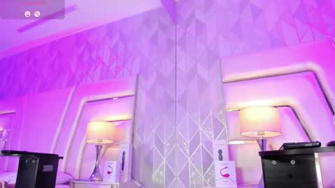 Snapshot of anahisbennett chatting on 27, 11, 2025 Anahis online show from 27, 11, 2025