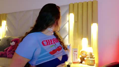 Anaise  online show from 25, 4, 2026