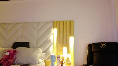 Snapshot of anaise_latif chatting on 9, 5, 2026 Anaise online show from 9, 5, 2026