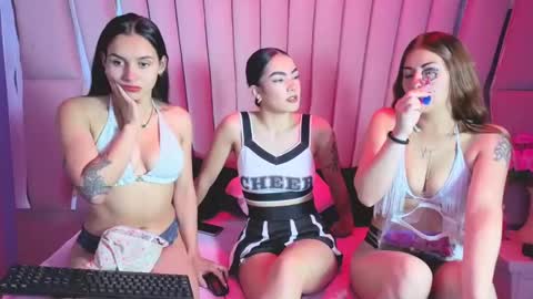 AbbyAndAntonela online show from 24, 11, 2025