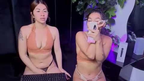 AbbyAndAntonela online show from 27, 4, 2026