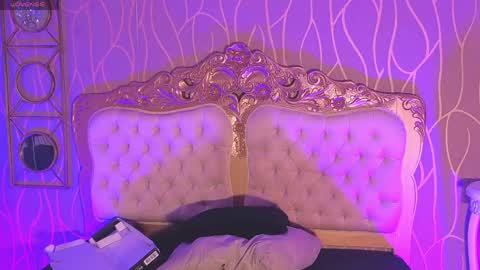 anamonroee online show from 23, 4, 2026