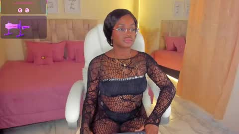 A N A  my connection hours are from 600 pm to 12 pm Colombian time online show from 23, 4, 2026