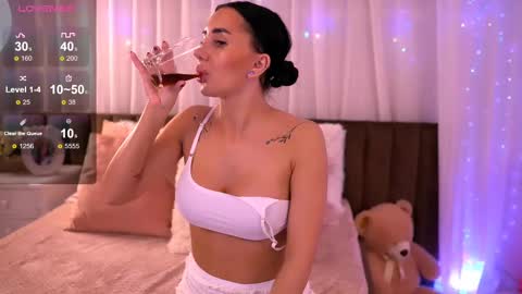 Anna online show from 7, 3, 2025