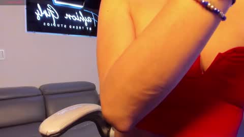 Snapshot of anaruiz1_ chatting on 28, 2, 2025 ana online show from 28, 2, 2025