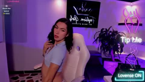 Snapshot of anaruiz1_ chatting on 11, 10, 2025 ana online show from 11, 10, 2025