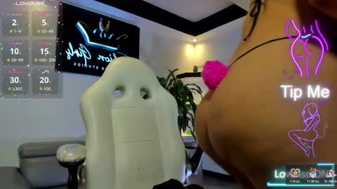 Snapshot of anaruiz1_ chatting on 21, 10, 2025 ana online show from 21, 10, 2025