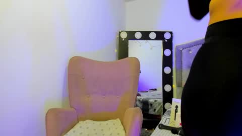 Snapshot of anaruiz1_ chatting on 12, 1, 2026 ana online show from 12, 1, 2026