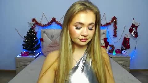 anastacyyellig online show from 4, 1, 2025