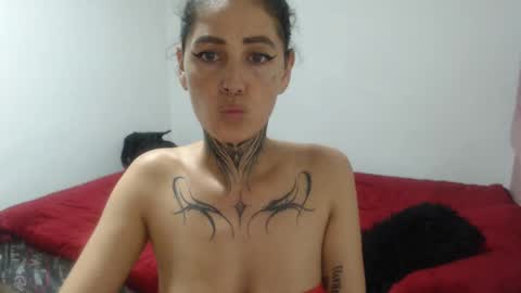 Snapshot of anasweet_69 chatting on 30, 10, 2025 ANA online show from 30, 10, 2025