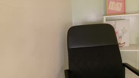 Kendra  online show from 24, 10, 2025