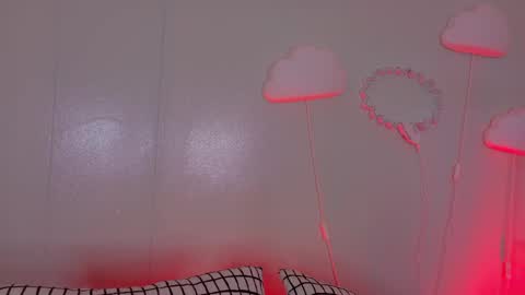 Kendra  online show from 25, 4, 2026