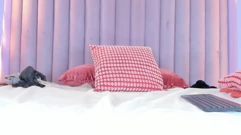 A N N A   V O S S  online show from 12, 11, 2025