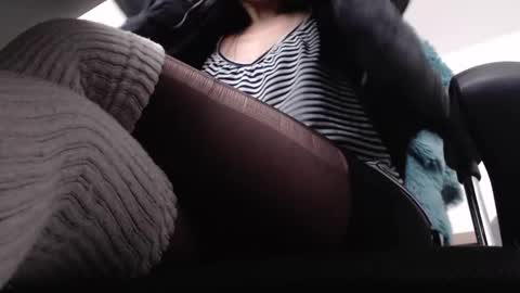   online show from 25, 2, 2025