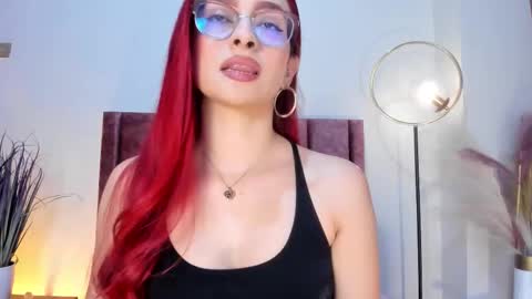 Andra Cyrus online show from 20, 12, 2025