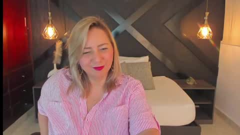 Snapshot of andre_soto_ chatting on 9, 6, 2026 A N D R E online show from 9, 6, 2026
