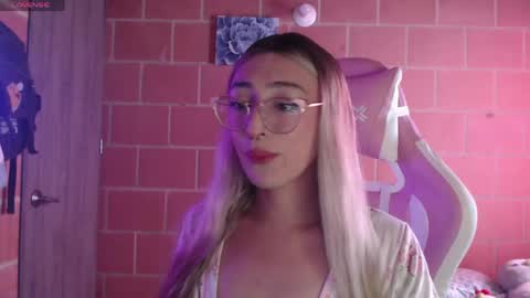 Andrea  online show from 21, 4, 2026