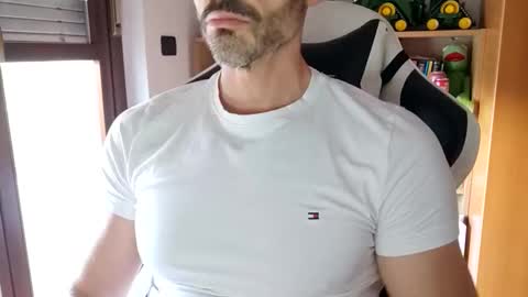 andrea_feetlover online show from 9, 5, 2026