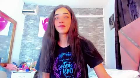 Snapshot of andrea_sexdollx chatting on 3, 5, 2026 ANDREINA online show from 3, 5, 2026