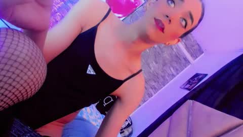 Snapshot of andrea_sexdollx chatting on 6, 5, 2026 ANDREINA online show from 6, 5, 2026