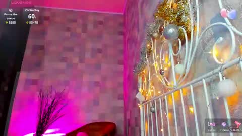 Snapshot of andrea_svel chatting on 17, 12, 2024 Andrea hereGMT7Mon Tue Wen ThFri Sat Su 0300am-0900am. online show from 17, 12, 2024