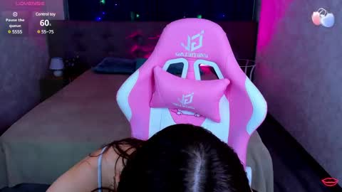 Snapshot of andrea_svel chatting on 3, 2, 2025 Andrea hereGMT7Mon Tue Wen ThFri Sat Su 0300am-0900am. online show from 3, 2, 2025