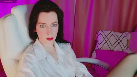 Andrea Ashton online show from 17, 2, 2025