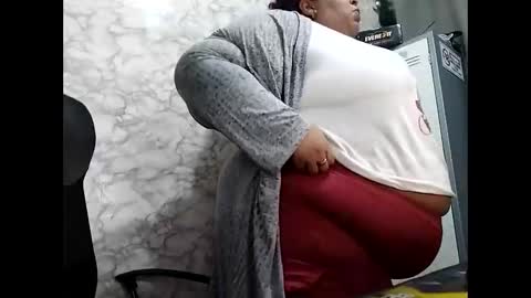 Snapshot of andrealopez1607 chatting on 28, 11, 2025 andrea lopez online show from 28, 11, 2025