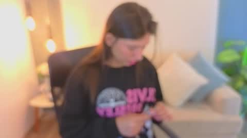 Andre Castaneda online show from 28, 4, 2026