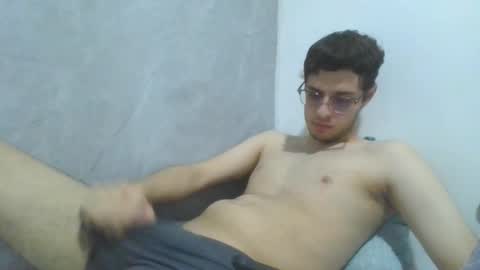 andres129494 online show from 19, 1, 2026