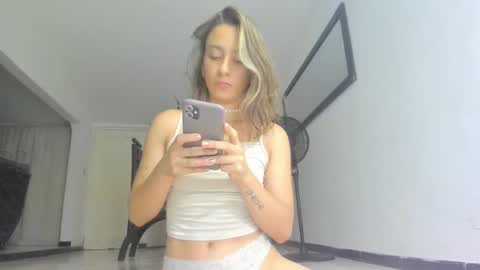 Snapshot of andresgiraldo1 chatting on 27, 1, 2025 Isa --------- online show from 27, 1, 2025