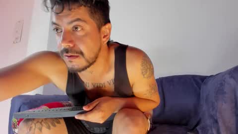 Snapshot of andressmith__ chatting on 12, 1, 2026 Andres online show from 12, 1, 2026