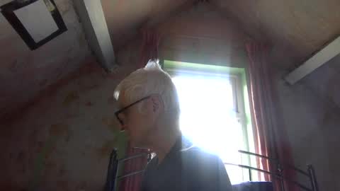 Andrew online show from 8, 7, 2026