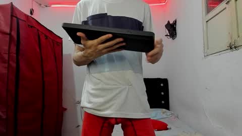 andrew_2811 online show from 17, 3, 2026