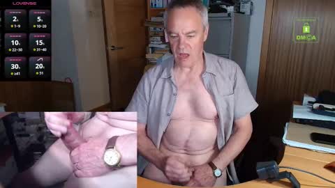 Snapshot of andrew_9999 chatting on 28, 9, 2025 Andrew online show from 28, 9, 2025