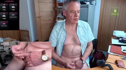 Snapshot of andrew_9999 chatting on 3, 10, 2025 Andrew online show from 3, 10, 2025