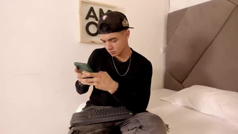 Snapshot of andrew_colleman1 chatting on 17, 9, 2025 Colleman online show from 17, 9, 2025