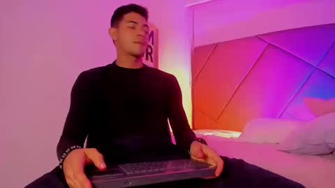 Snapshot of andrew_colleman1 chatting on 24, 9, 2025 Colleman online show from 24, 9, 2025