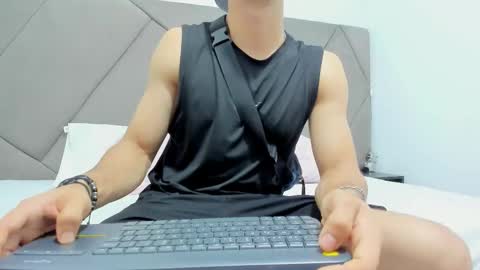 Snapshot of andrew_colleman1 chatting on 29, 9, 2025 Colleman online show from 29, 9, 2025