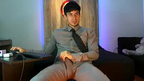 Andrew online show from 25, 11, 2025