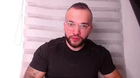 andrew_holden__ online show from 31, 10, 2025