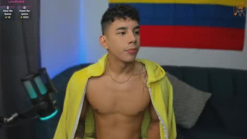 Snapshot of andrew_twink18 chatting on 3, 6, 2026 Andrew M. online show from 3, 6, 2026