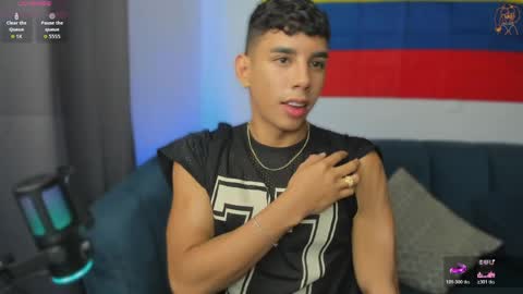 Snapshot of andrew_twink18 chatting on 4, 6, 2026 Andrew M. online show from 4, 6, 2026