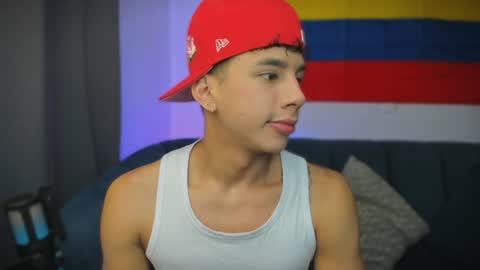 Snapshot of andrew_twink18 chatting on 13, 6, 2026 Andrew M. online show from 13, 6, 2026