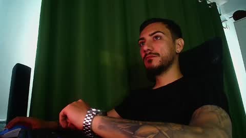 Snapshot of andrewbanner chatting on 5, 5, 2026 MasterRomania online show from 5, 5, 2026