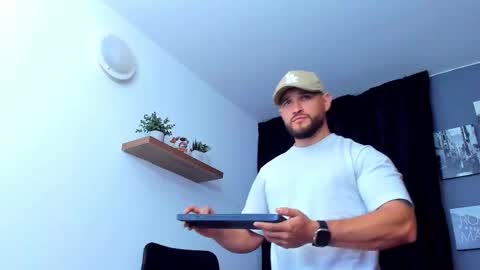 Andrew Diaz online show from 16, 11, 2025