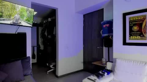 Andrew Johnson online show from 24, 4, 2026