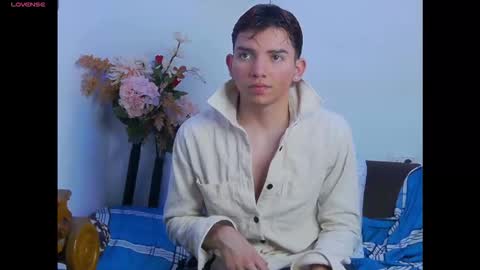 Snapshot of andrewortix chatting on 4, 12, 2025 AndreWortix online show from 4, 12, 2025