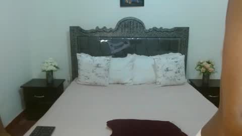 Anna online show from 1, 12, 2025